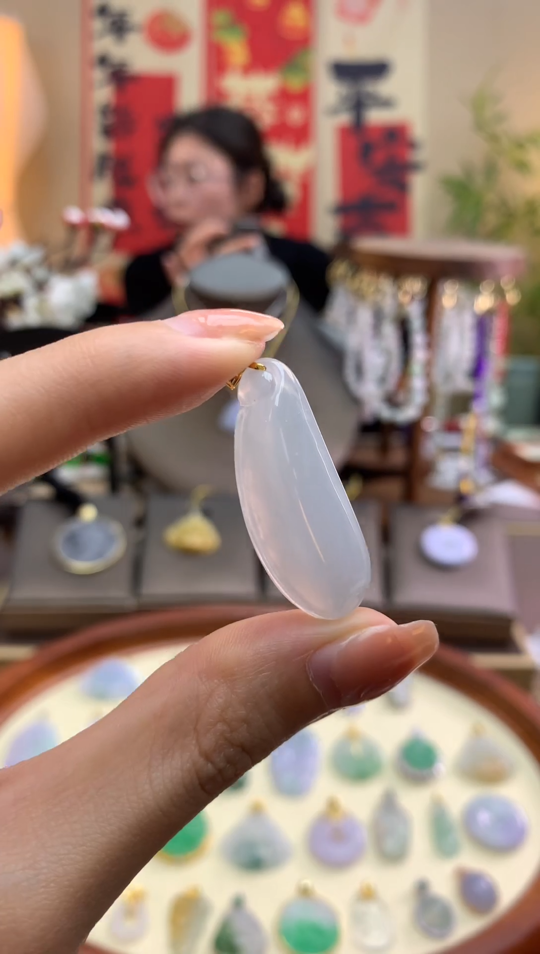 【闪购商品】翡翠颈饰18K金镶嵌福瓜