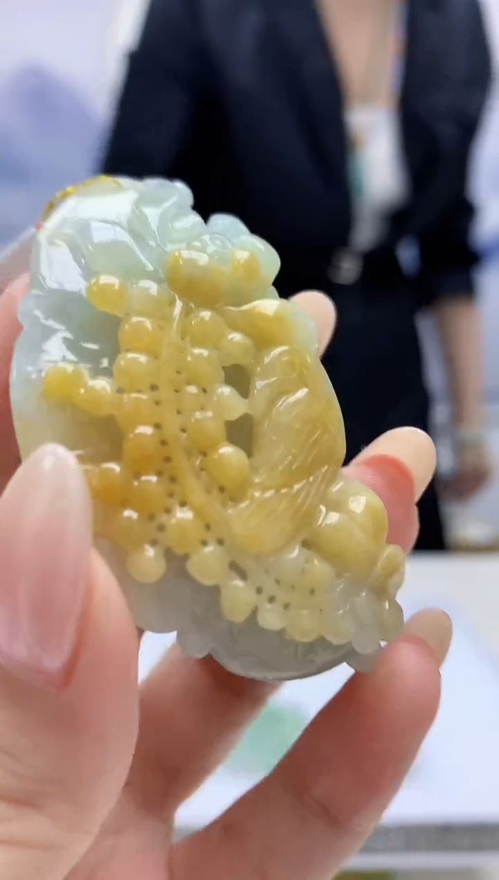 未镶嵌定制翡翠3099xx-毛货挂件79