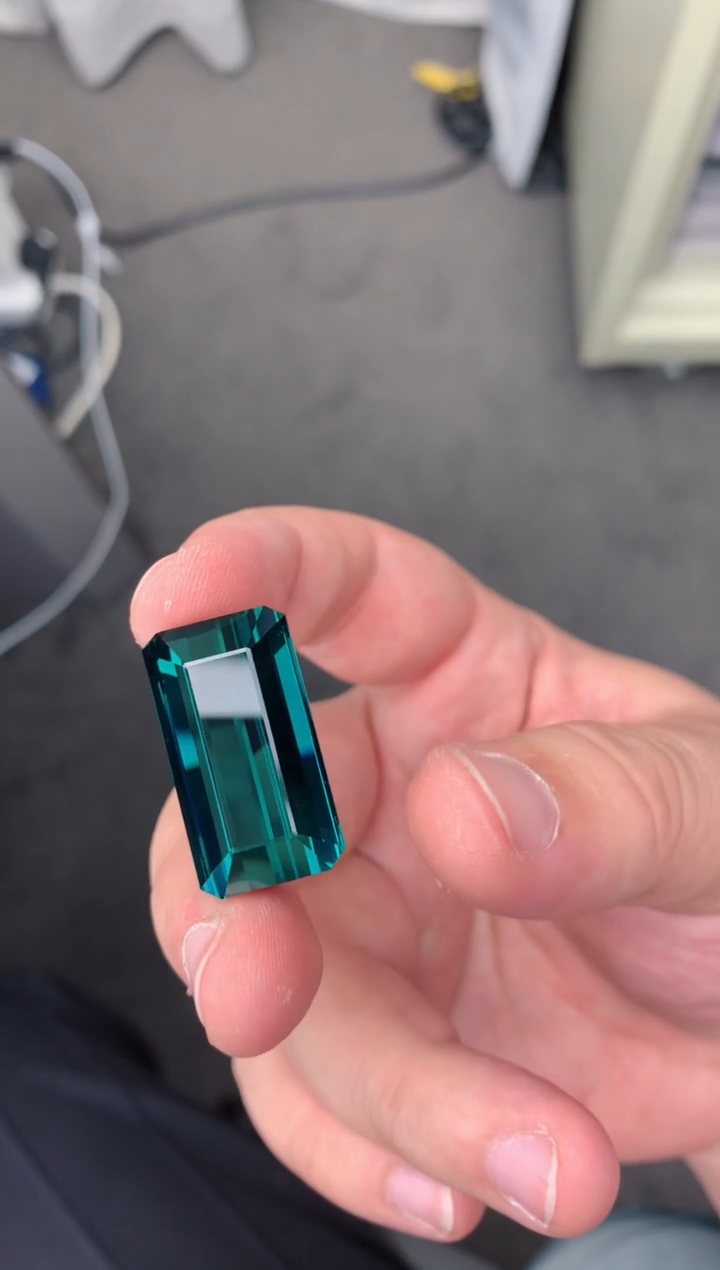 【闪购商品】碧玺裸石未镶嵌48ct拉贡碧玺