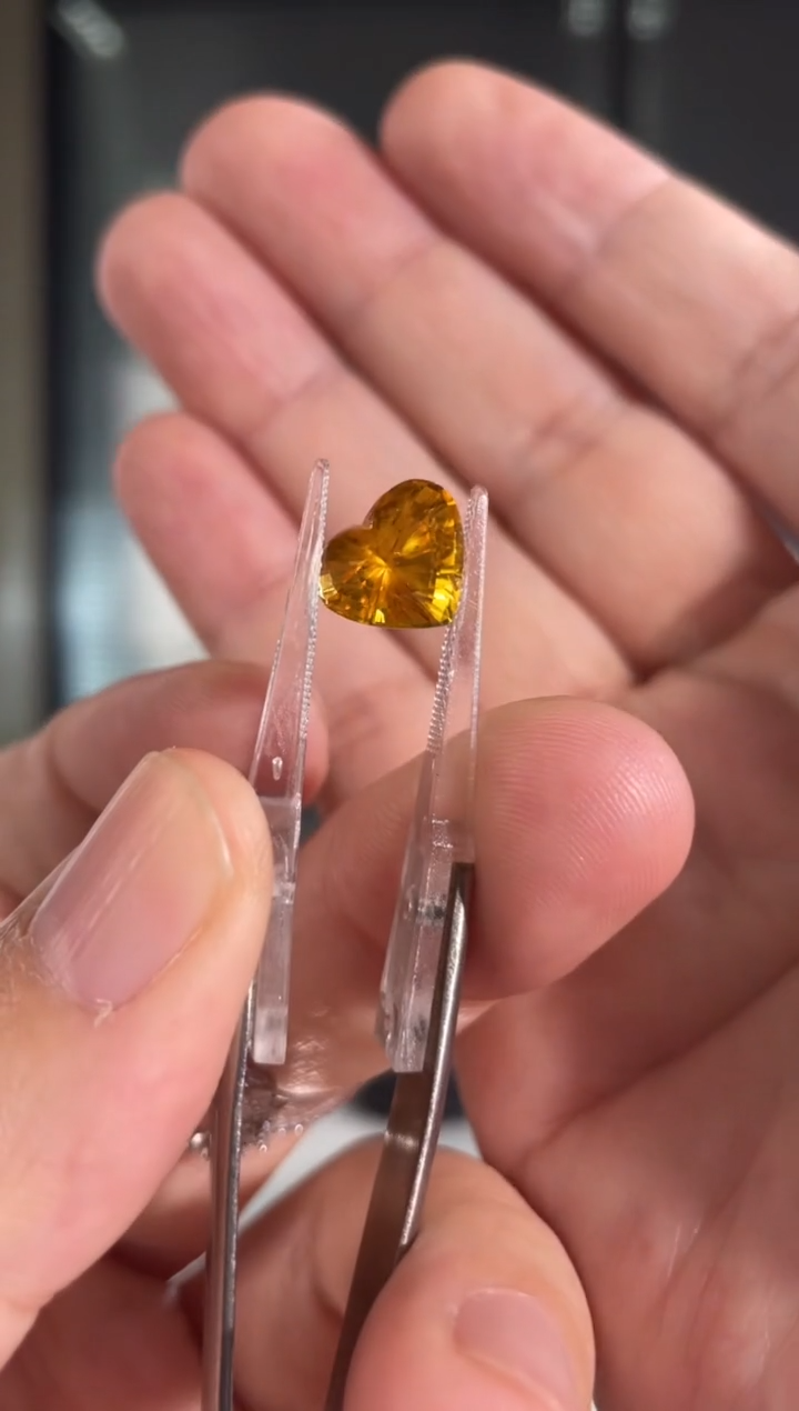 【闪购商品】蓝宝石裸石未镶嵌5克拉心型