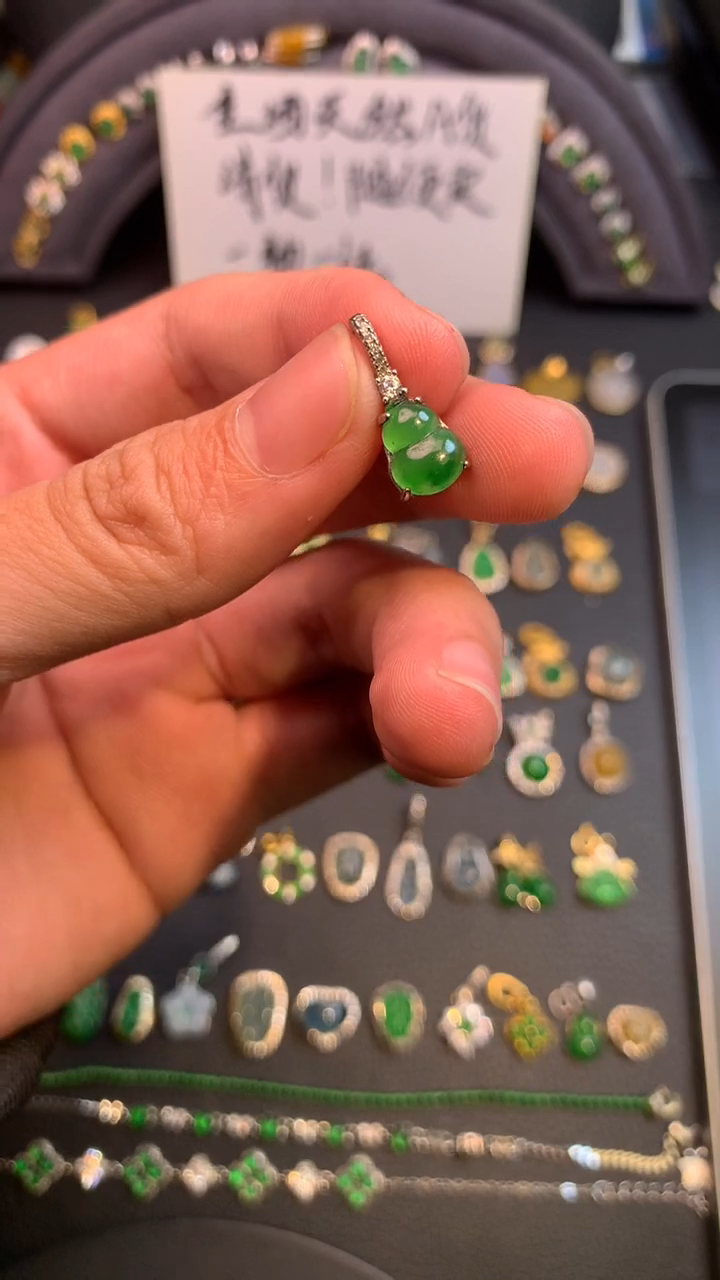 颈饰银S925镶嵌翡翠1