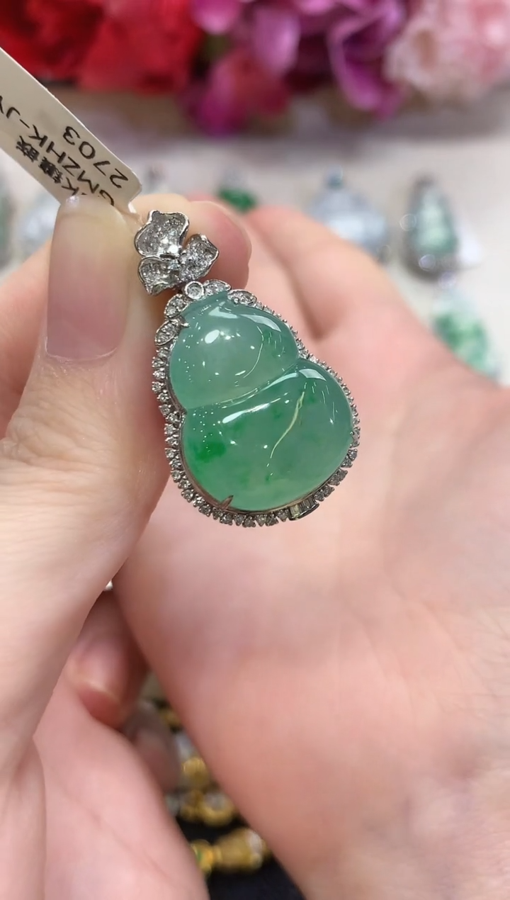 吊坠(不含链)18K金镶嵌翡翠秋日珠宝W44