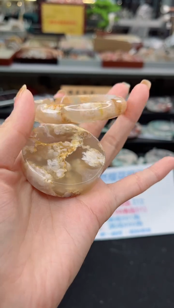 【闪购商品】石英质玉手镯未镶嵌53圈口（赠品镯心）3447491