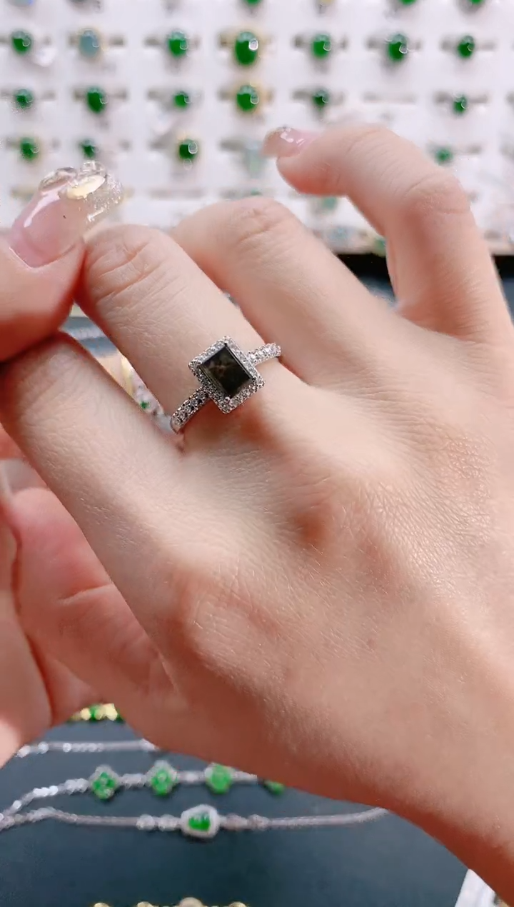 【闪购商品】翡翠戒指银S925镶嵌天然翡翠