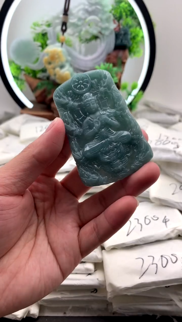 【闪购商品】翡翠颈饰未镶嵌大势至