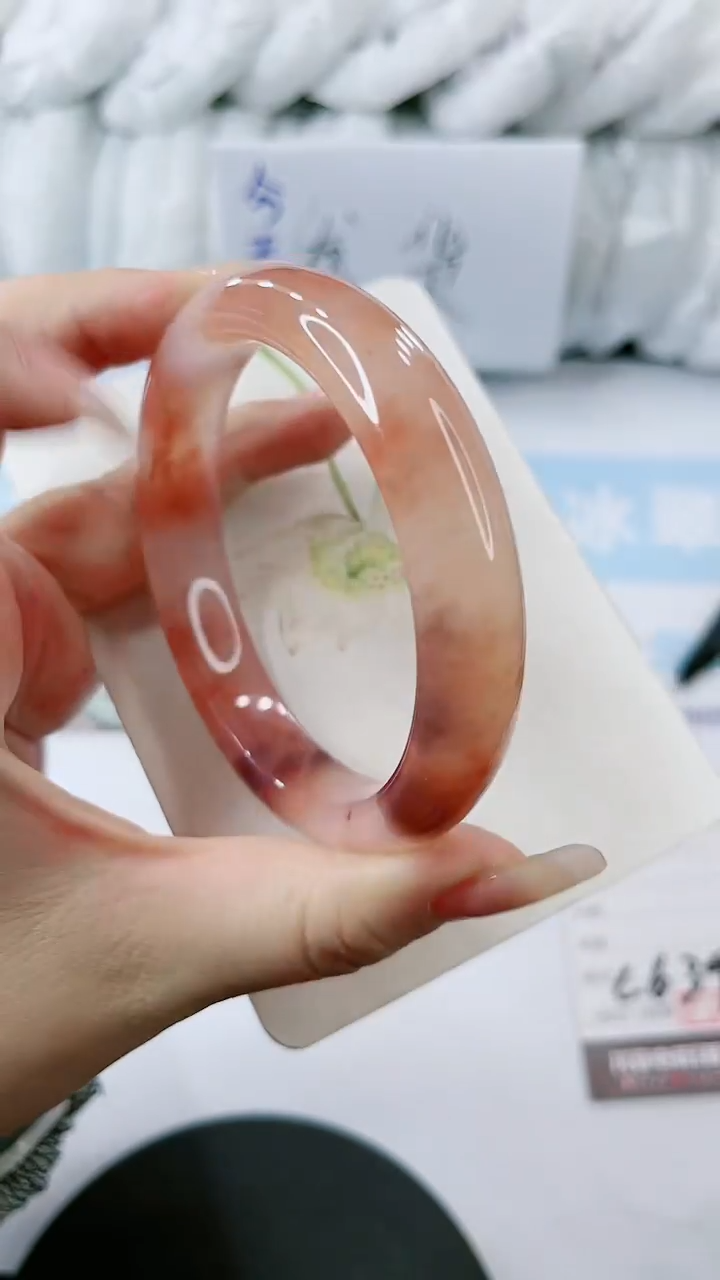 【闪购商品】石英质玉手镯未镶嵌多样性发货C639