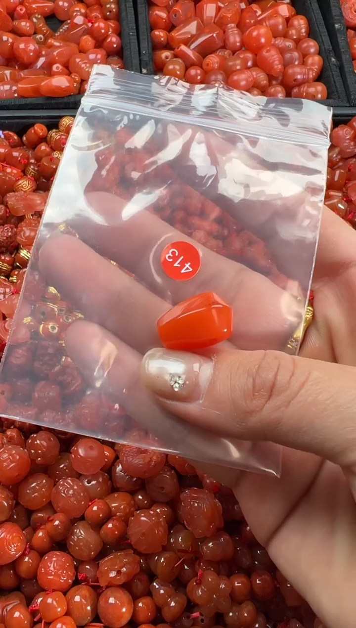 【闪购商品】南红玛瑙颈饰未镶嵌1