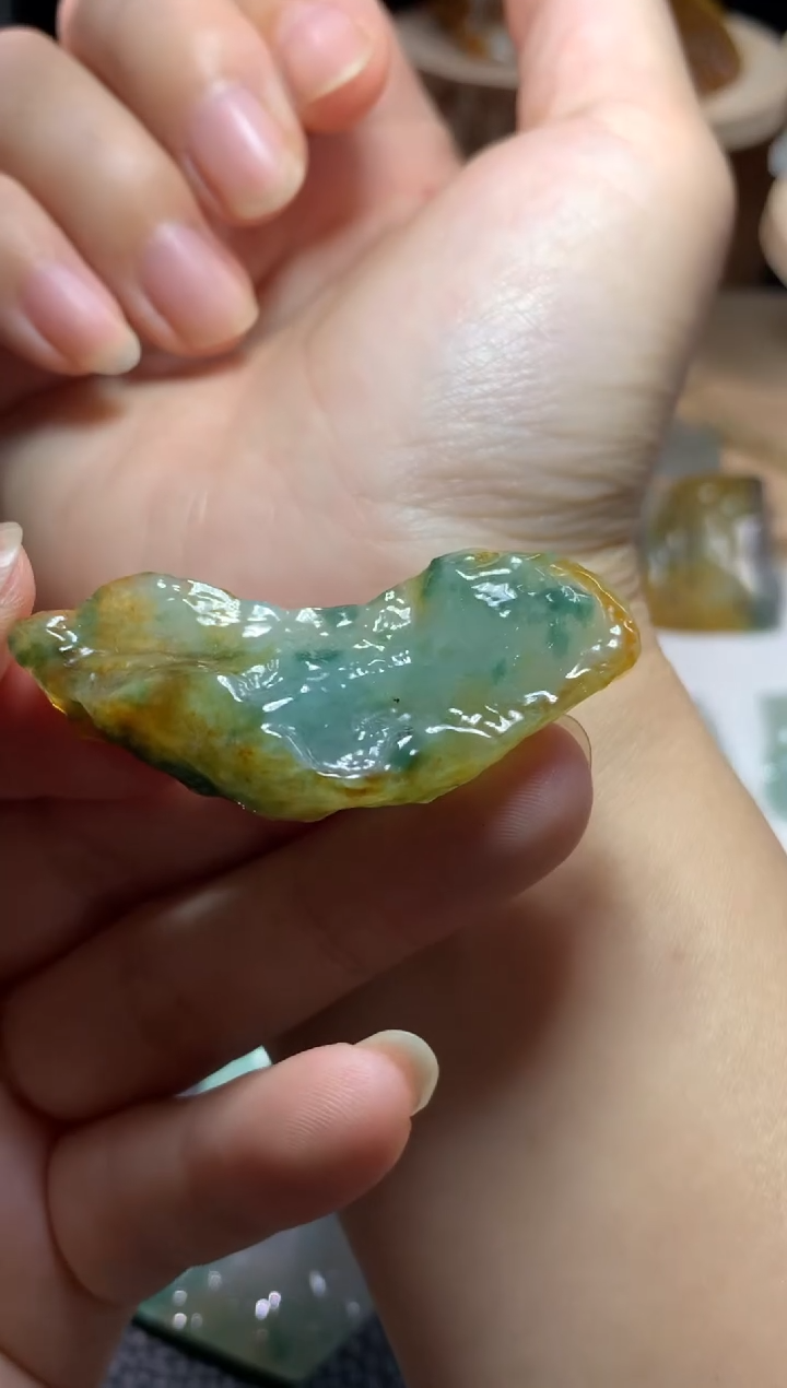 吊坠(不含链)未镶嵌翡翠吊坠