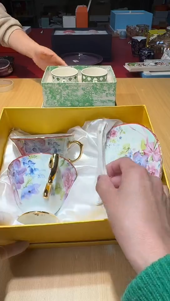 瓷片生活的本意是开心啊@@1