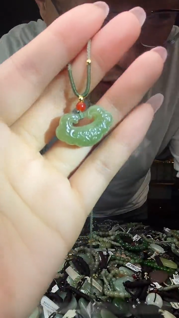 颈饰未镶嵌和田玉多样性发货，拍一发一