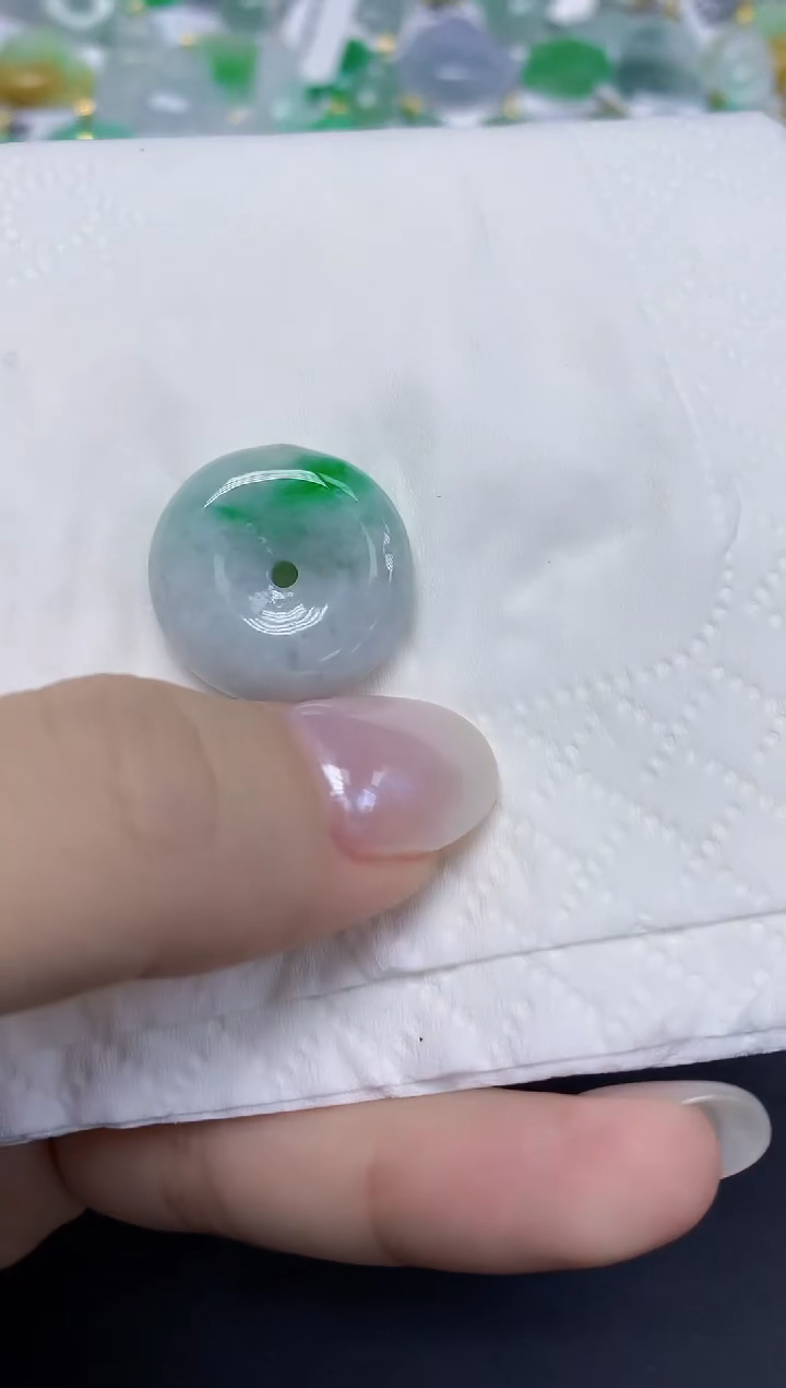 翡翠未镶嵌颈饰天然缅甸翡翠A货