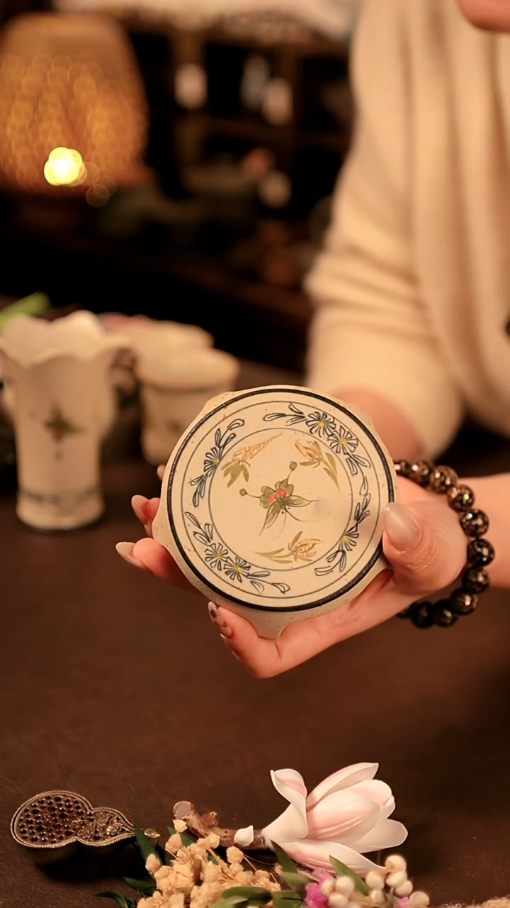 【闪购商品】闪购冲冲冲 青花蝴蝶兰花壶承