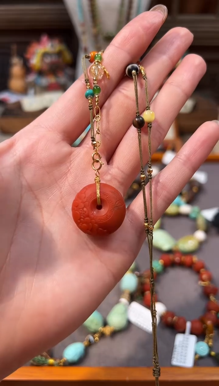 颈饰18K金镶嵌南红玛瑙南红平安扣项链