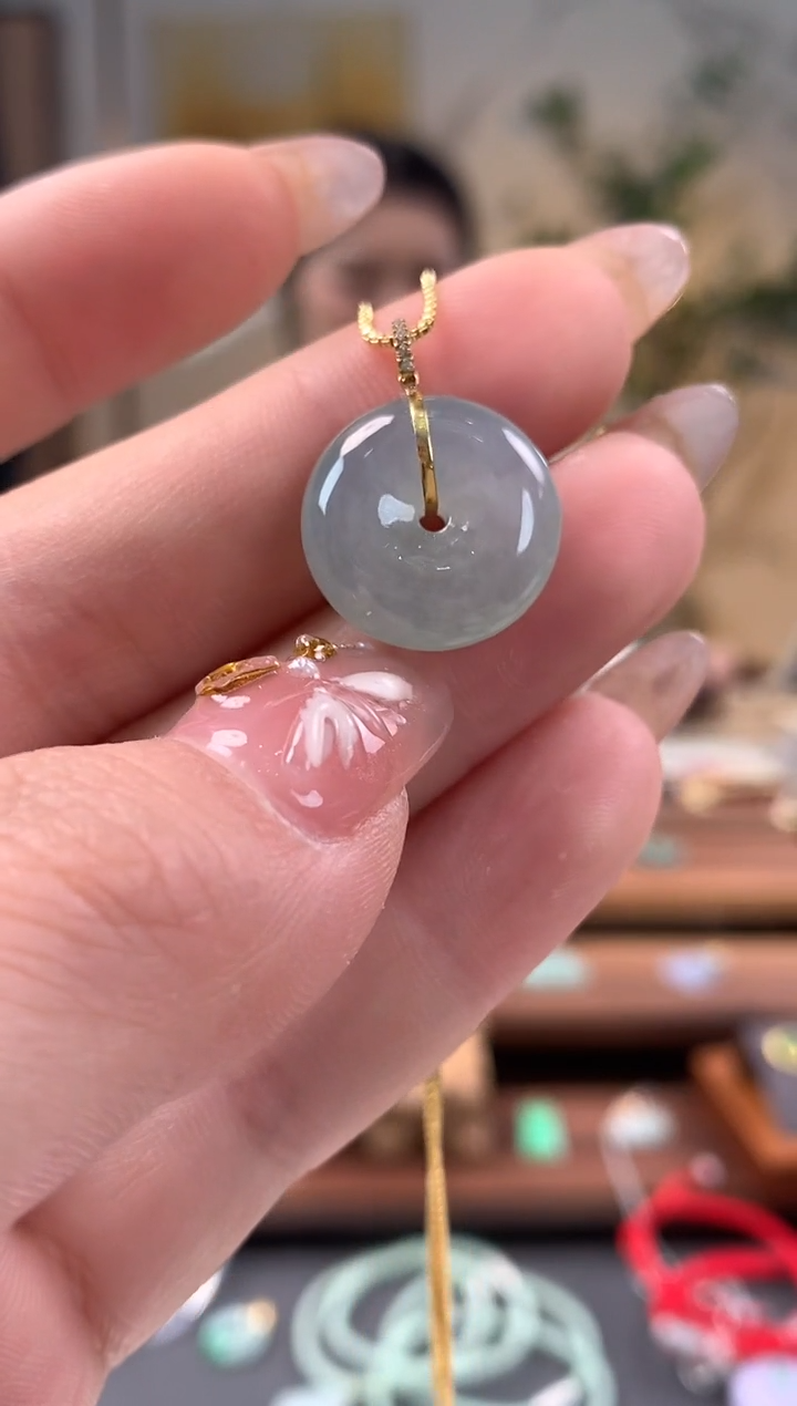 【闪购商品】翡翠吊坠(不含链)18K金镶嵌平安扣