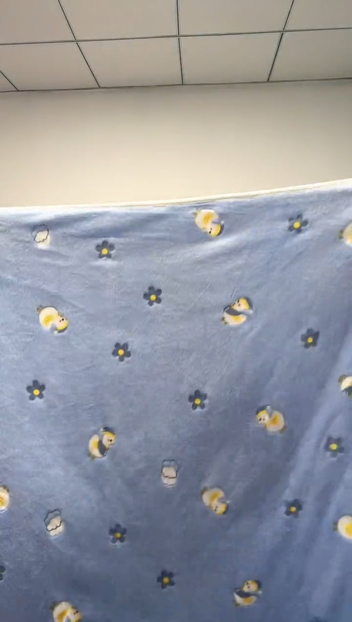 法兰绒1.5x2材质面料尺寸以主播介绍为准