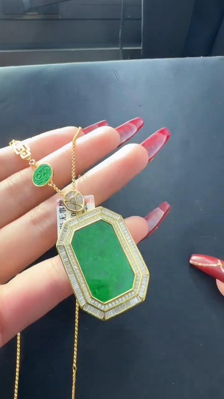 【闪购商品】翡翠吊坠(赠链)银S925镀金镶嵌天然缅甸翡翠A货吊坠