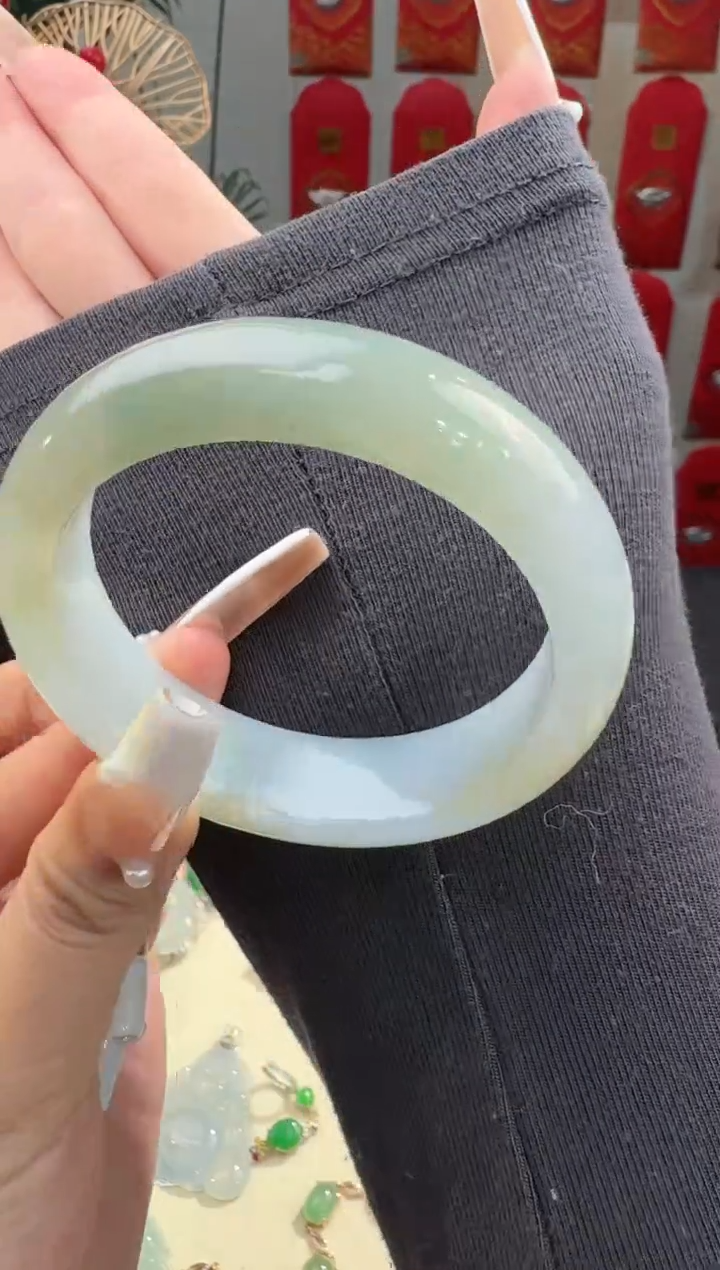 【闪购商品】翡翠手镯未镶嵌手镯
