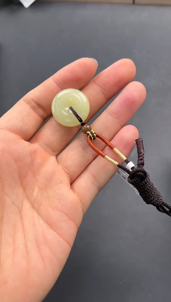 未镶嵌手串和田玉若羌黄口平安扣微色差