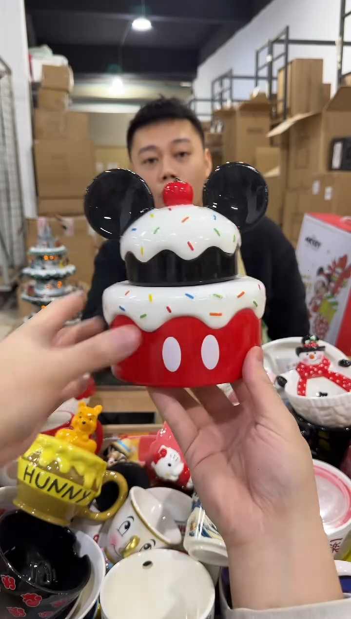 瓷片原盒米奇蛋糕罐子