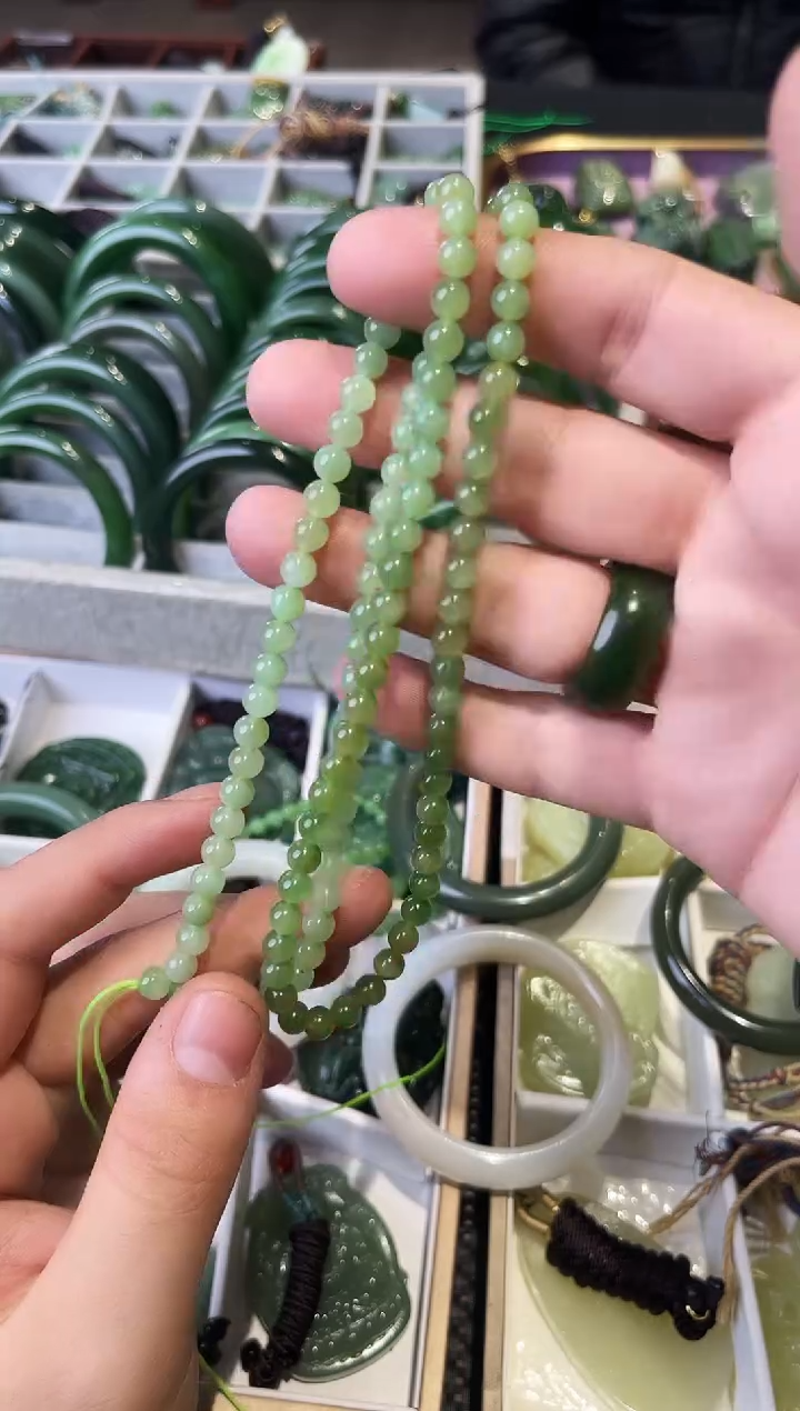 颈饰未镶嵌和田玉小艾多样性发货拍一发一