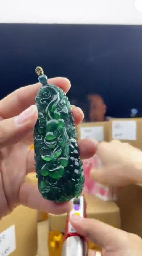 【闪购商品】定制翡翠未镶嵌       5207