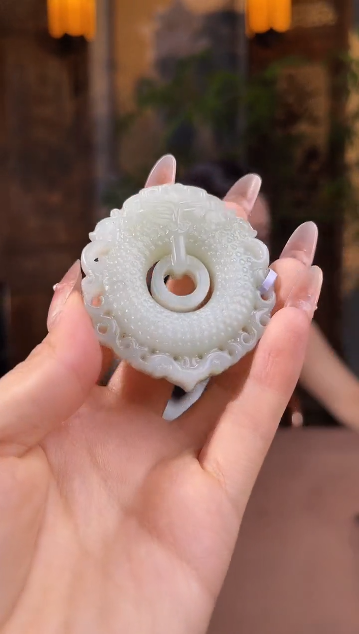 和田玉未镶嵌颈饰和田玉未镶嵌颈饰B548