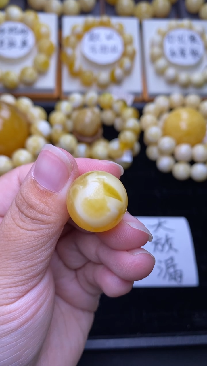 裸石琥珀未镶嵌大小姐珠宝严选62