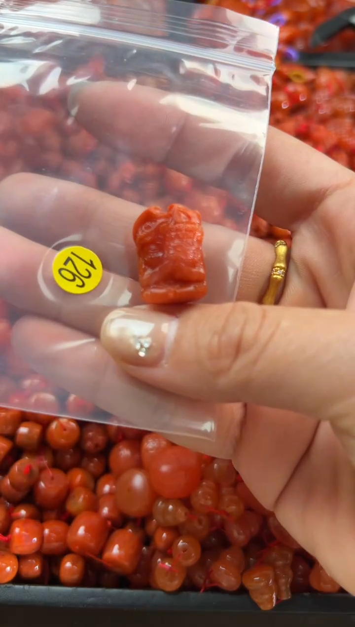 【闪购商品】南红玛瑙颈饰未镶嵌1