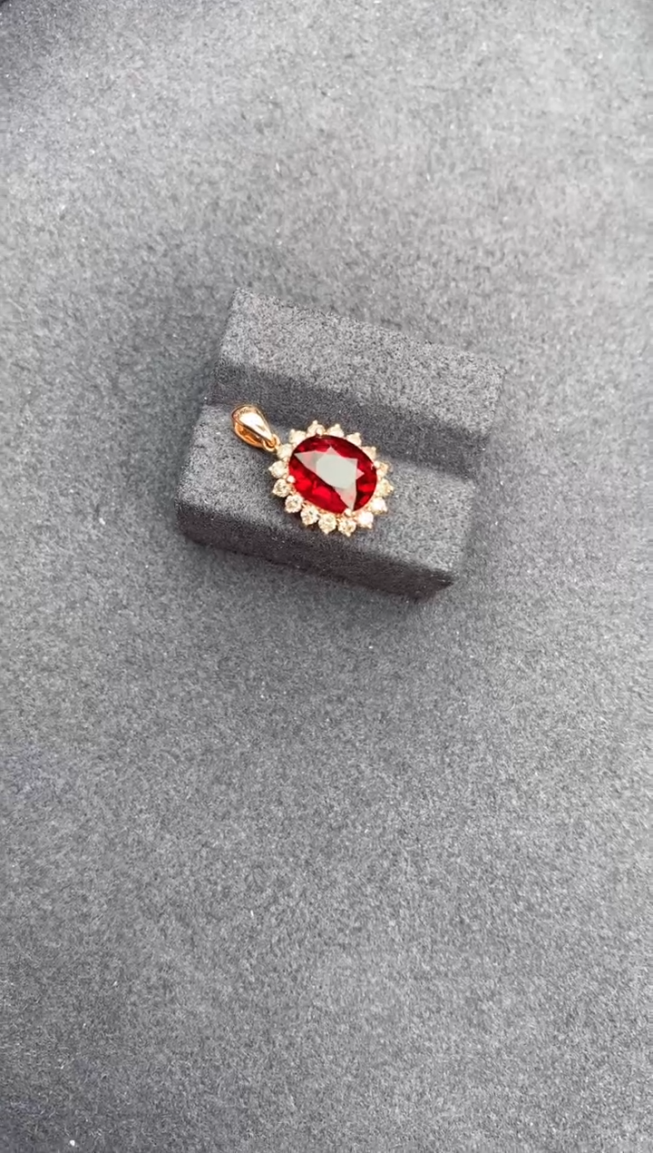 【闪购商品】碧玺颈饰18K金镶嵌2ct卢比莱吊坠