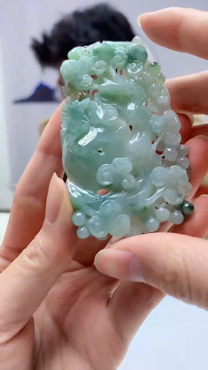 【闪购商品】定制翡翠未镶嵌4688zm-毛货挂件112