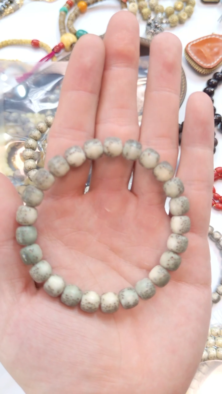 手串星月菩提河豚细星9*8mm