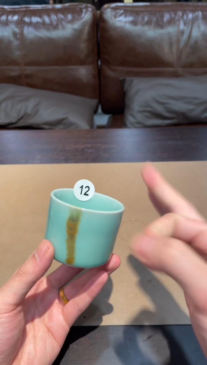 12窑承青瓷点彩扳指杯