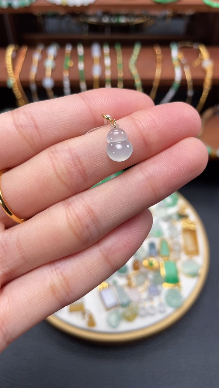 【闪购商品】翡翠吊坠(不含链)18K金镶嵌一个 JK619