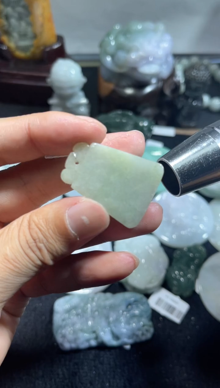 【闪购商品】翡翠颈饰未镶嵌00000238