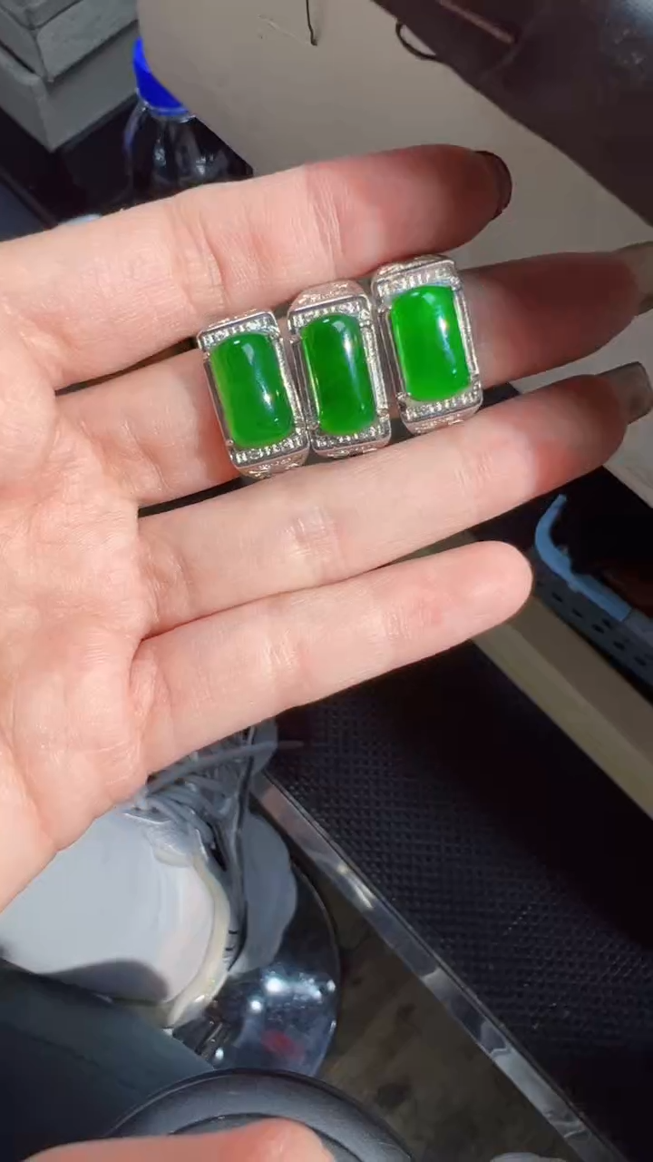 【闪购商品】定制翡翠未镶嵌戒指商品多样性发货1