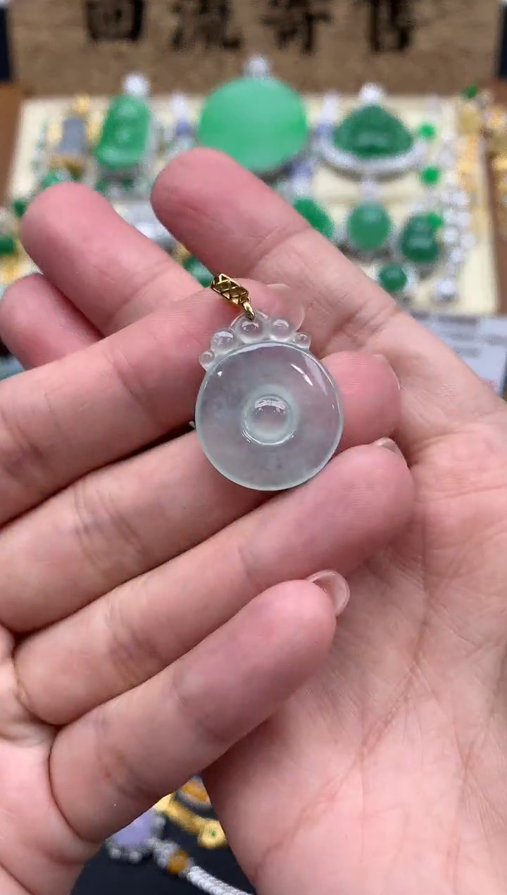 【闪购商品】翡翠颈饰18K金镶嵌85-中国好珍宝