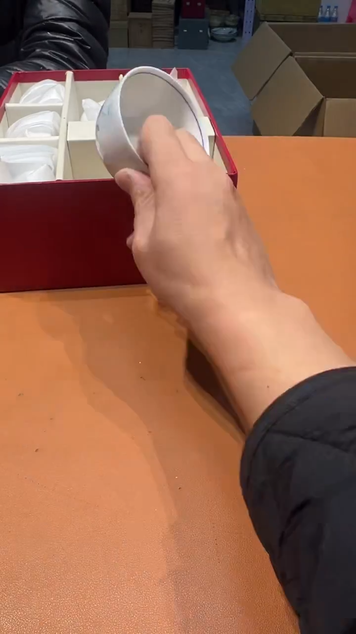 其他陶a****t阿达西日瓷摆件633