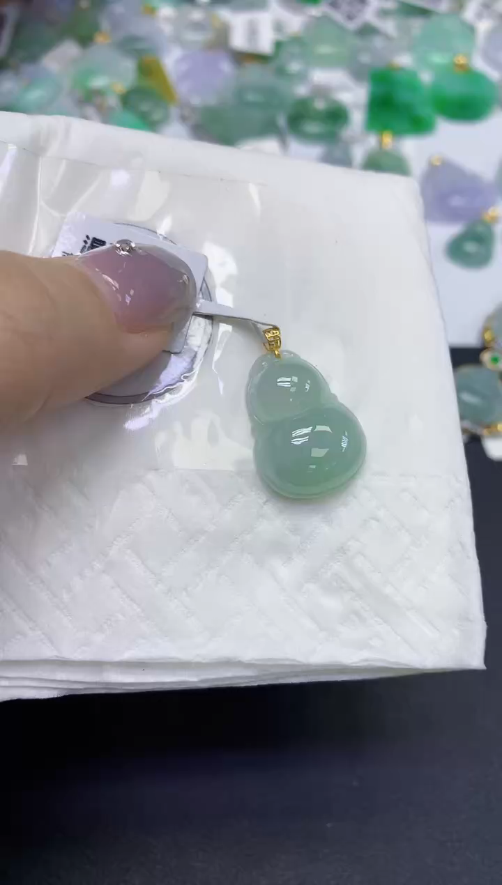 颈饰18K金镶嵌翡翠天然缅甸翡翠A货百元以上9元证书费自理