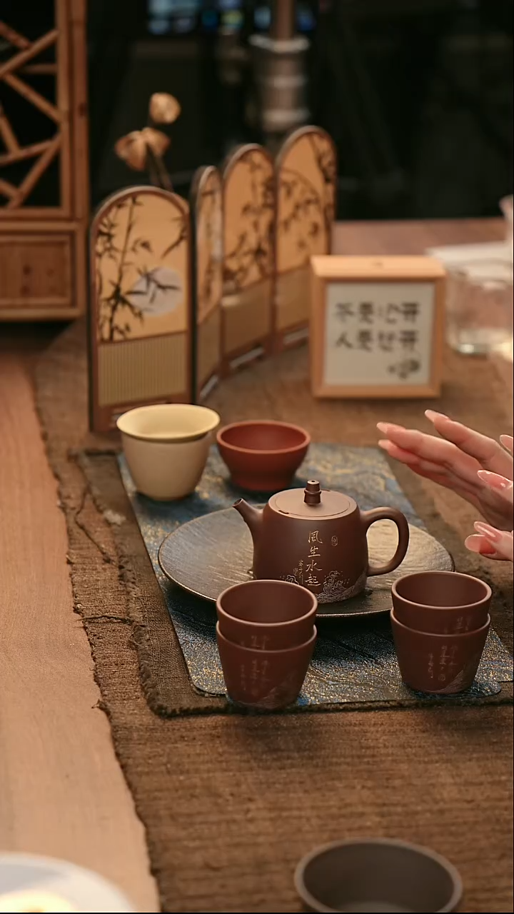 茶壶紫砂宜兴原矿紫砂壶   汉铎 配4个杯子  