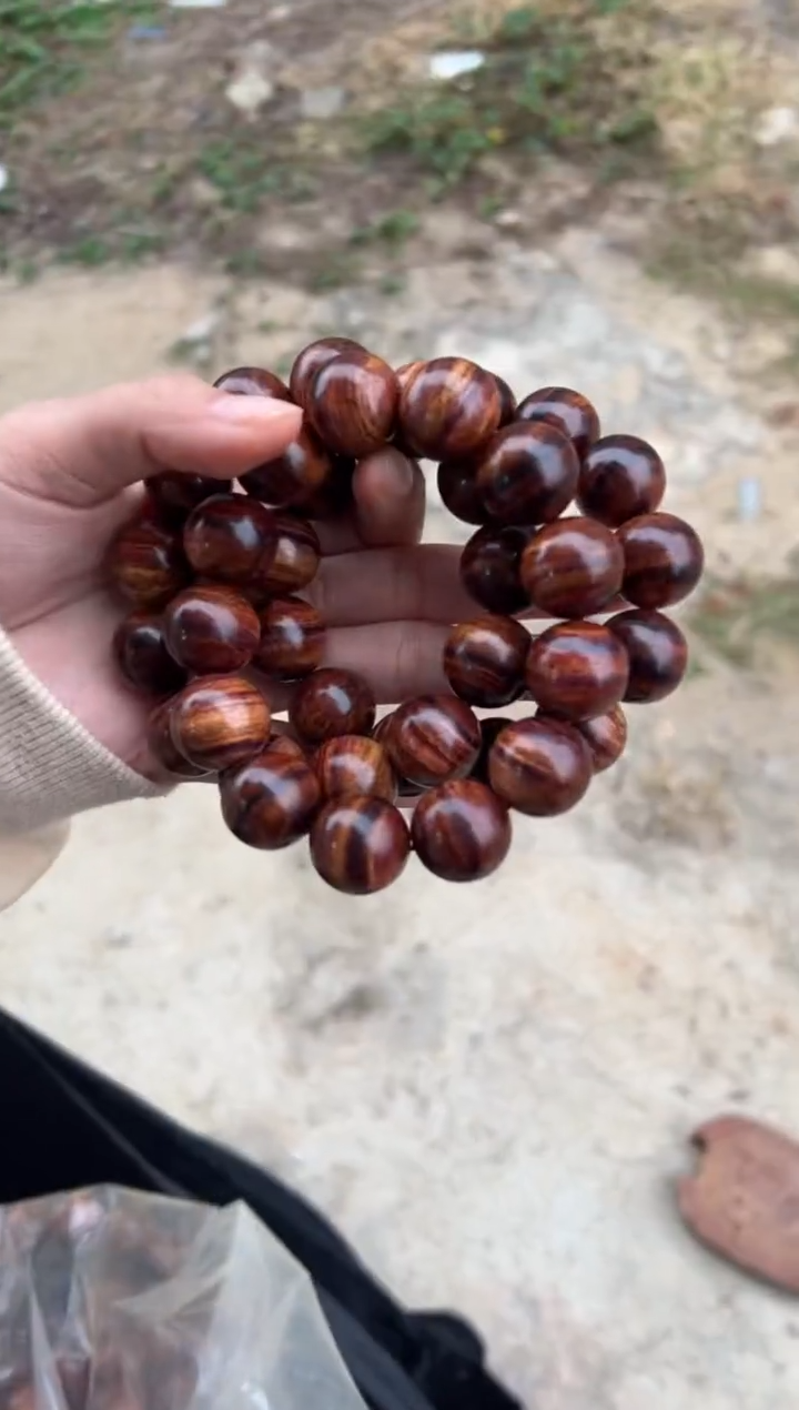 黄花梨/降香黄檀A022芋紫1.8圆珠手串238多样性发一