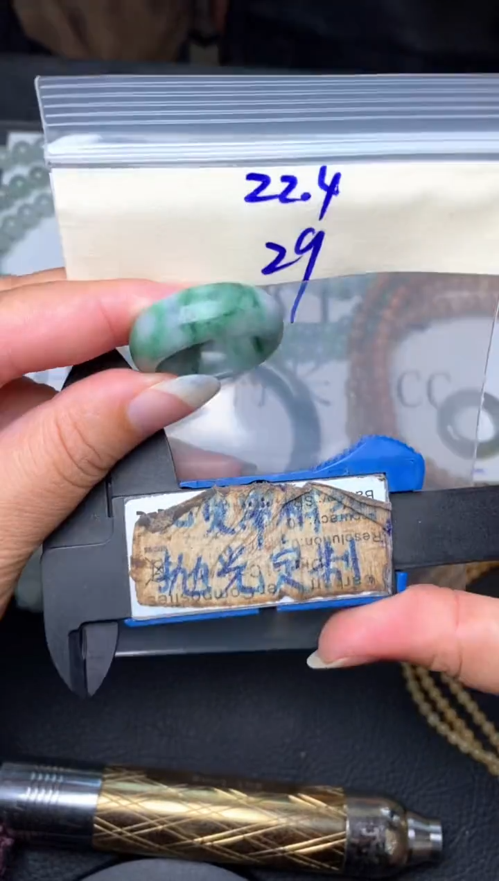 未镶嵌定制翡翠毛货需抛光多样性拍一发一