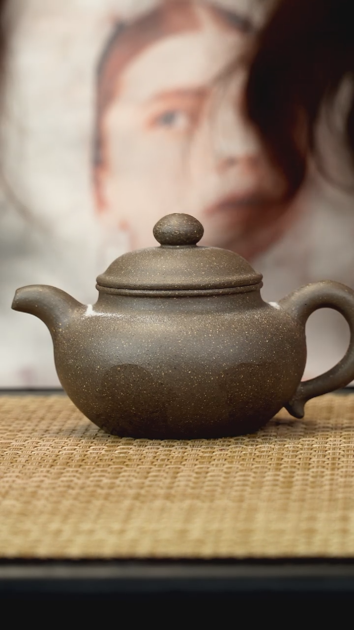 【闪购商品】紫砂茶壶蟹壳青仿古120c
