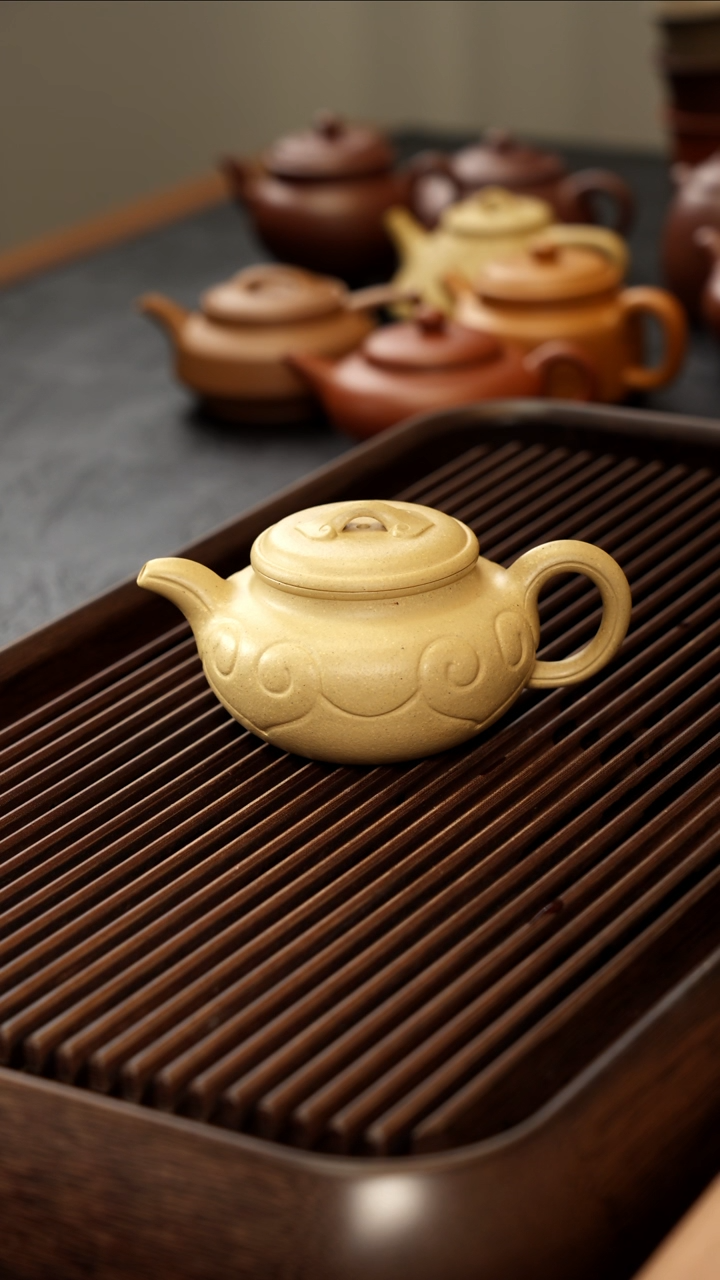 茶壶紫砂预定：200cc大水潭梨皮本绿挑纯仿古如意