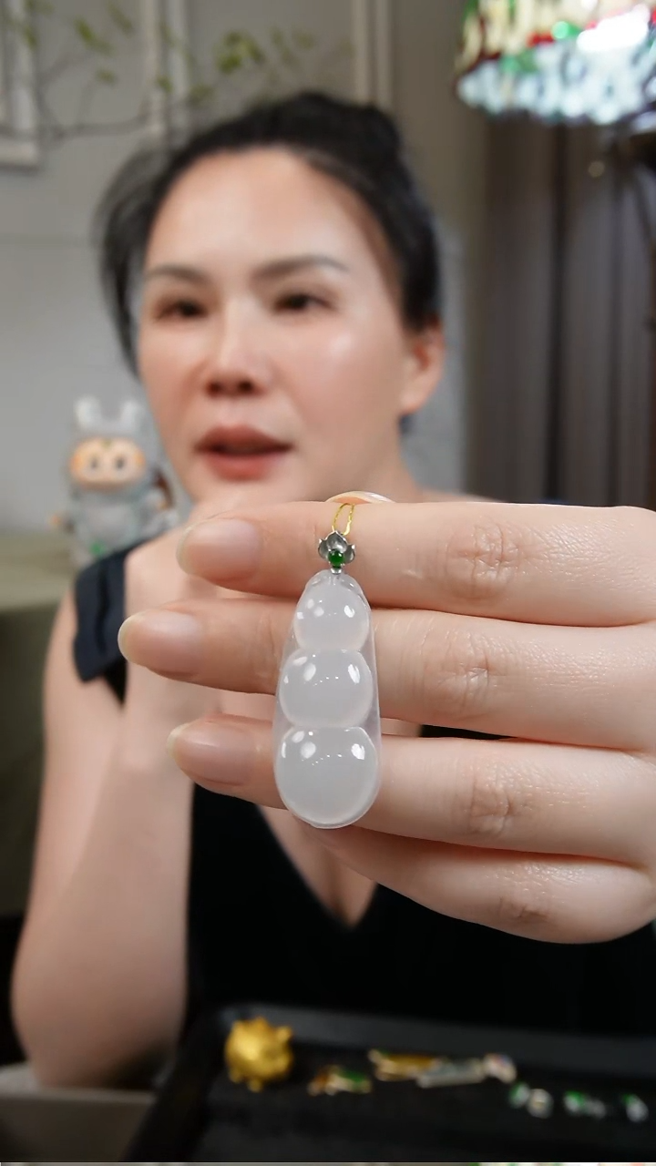 吊坠(不含链)未镶嵌翡翠天然缅甸翡翠吊坠
