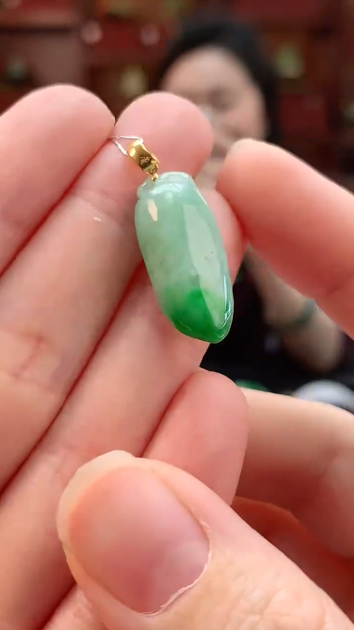 【闪购商品】翡翠颈饰18K金镶嵌赠礼盒证书 敏