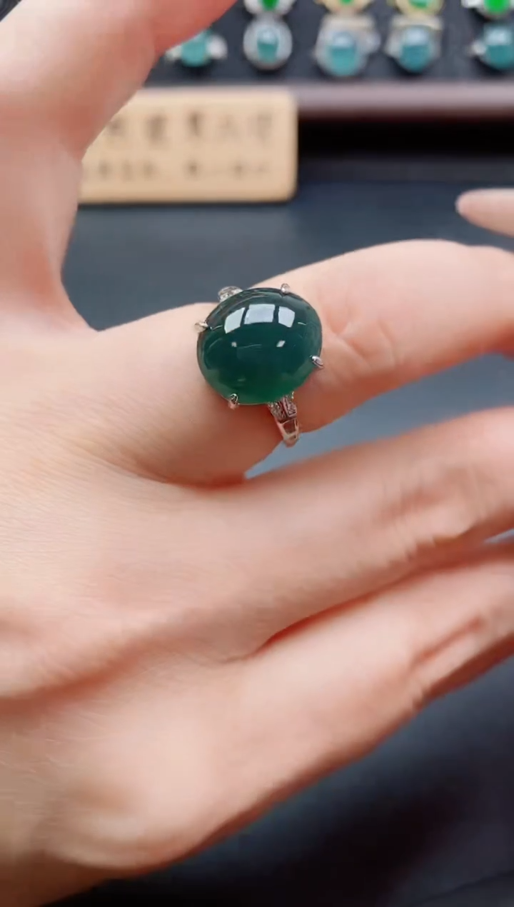 银S925镶嵌戒指翡翠1