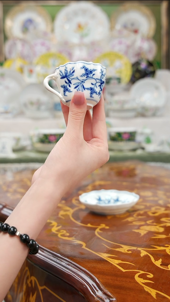 瓷中古瓷器如图所示2