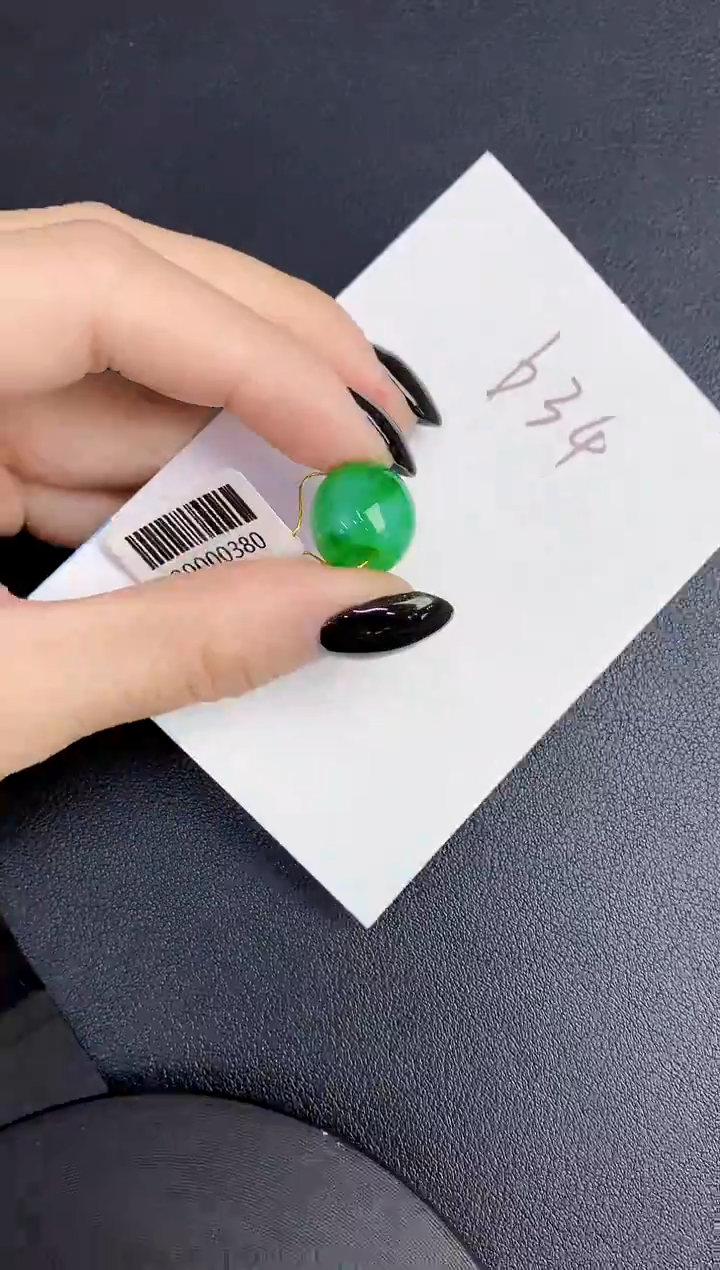 【闪购商品】翡翠颈饰未镶嵌0000000000