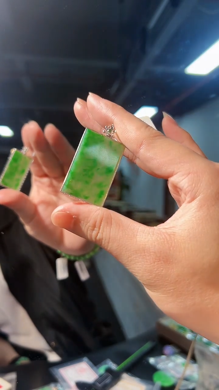 【闪购商品】翡翠颈饰18K金镶嵌缅料A货/支持复检/一件