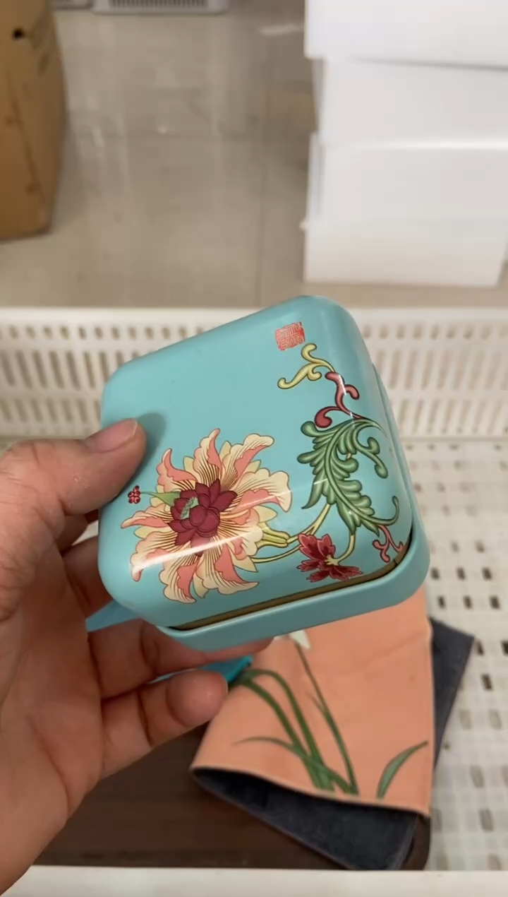 杯无运费险有瑕疵的摄影的产品有使用过的痕迹有点脏介意勿拍